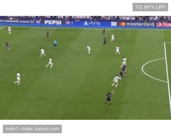 欧冠赛场争议判罚持续引发讨论 公平竞赛原则受关注 欧冠赛场争议判罚持续引发讨论 公平竞赛原则受关注